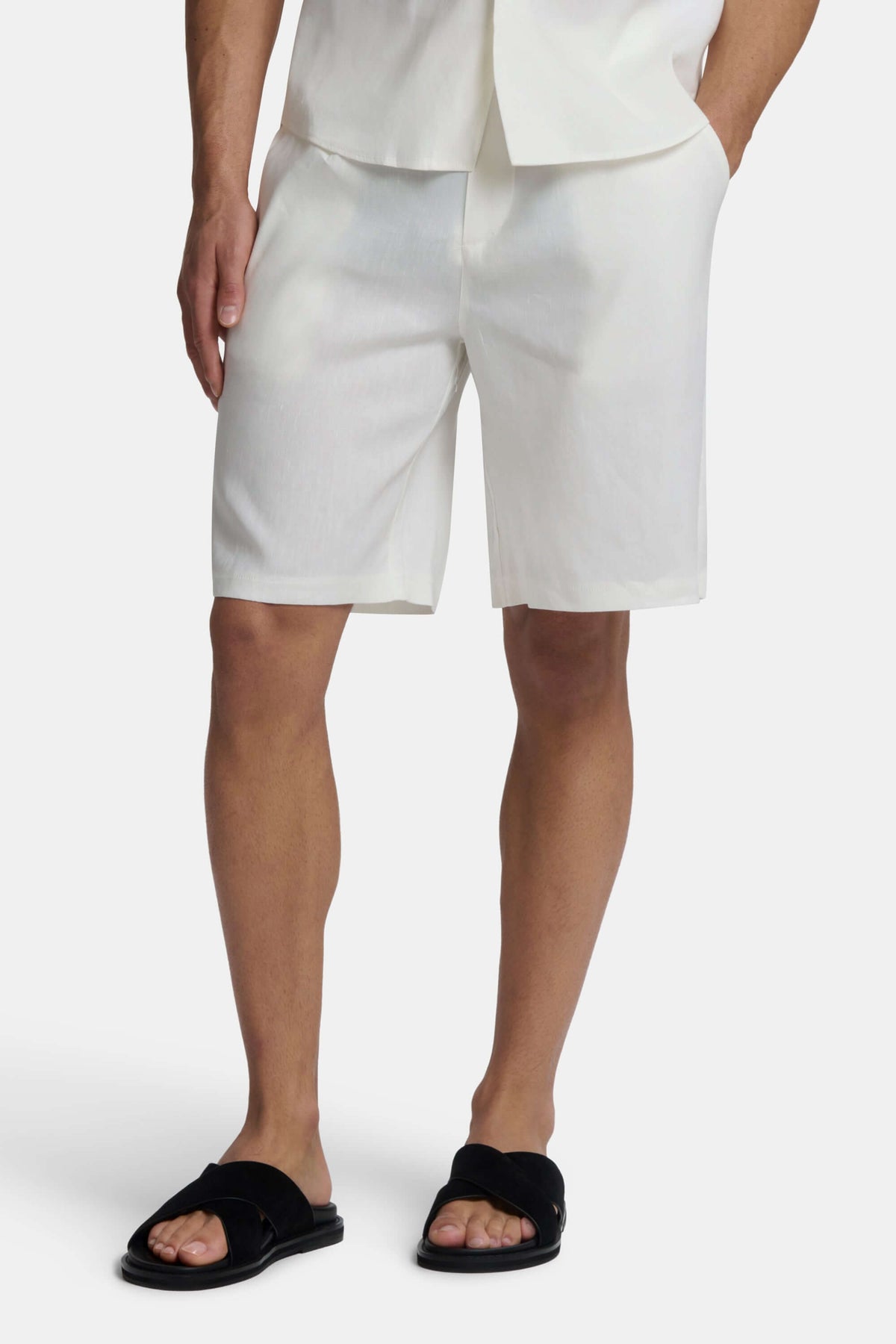 #color_White