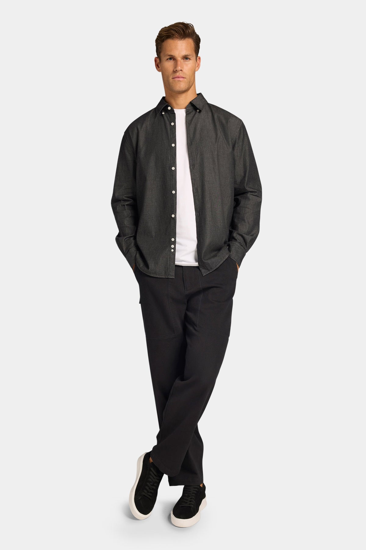 THE CHAMBRAY SHIRT
