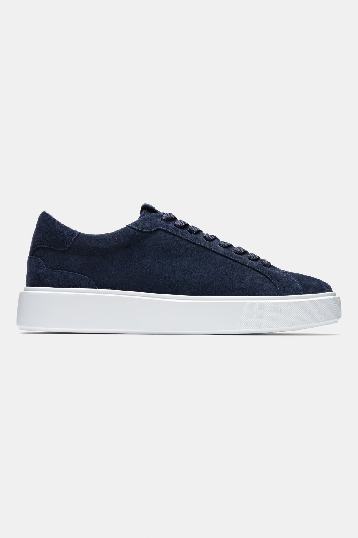 THE CLASSIC SUEDE TRAINER