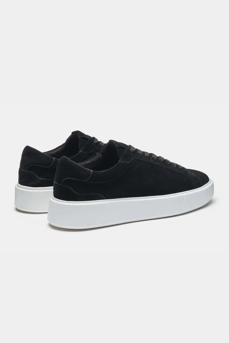 THE CLASSIC SUEDE TRAINER - Black