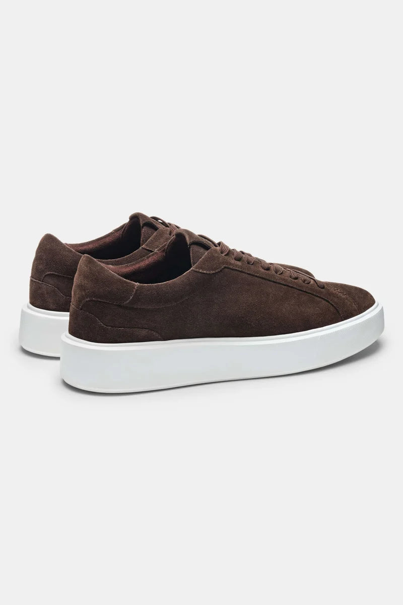 THE CLASSIC SUEDE TRAINER - Dark Brown