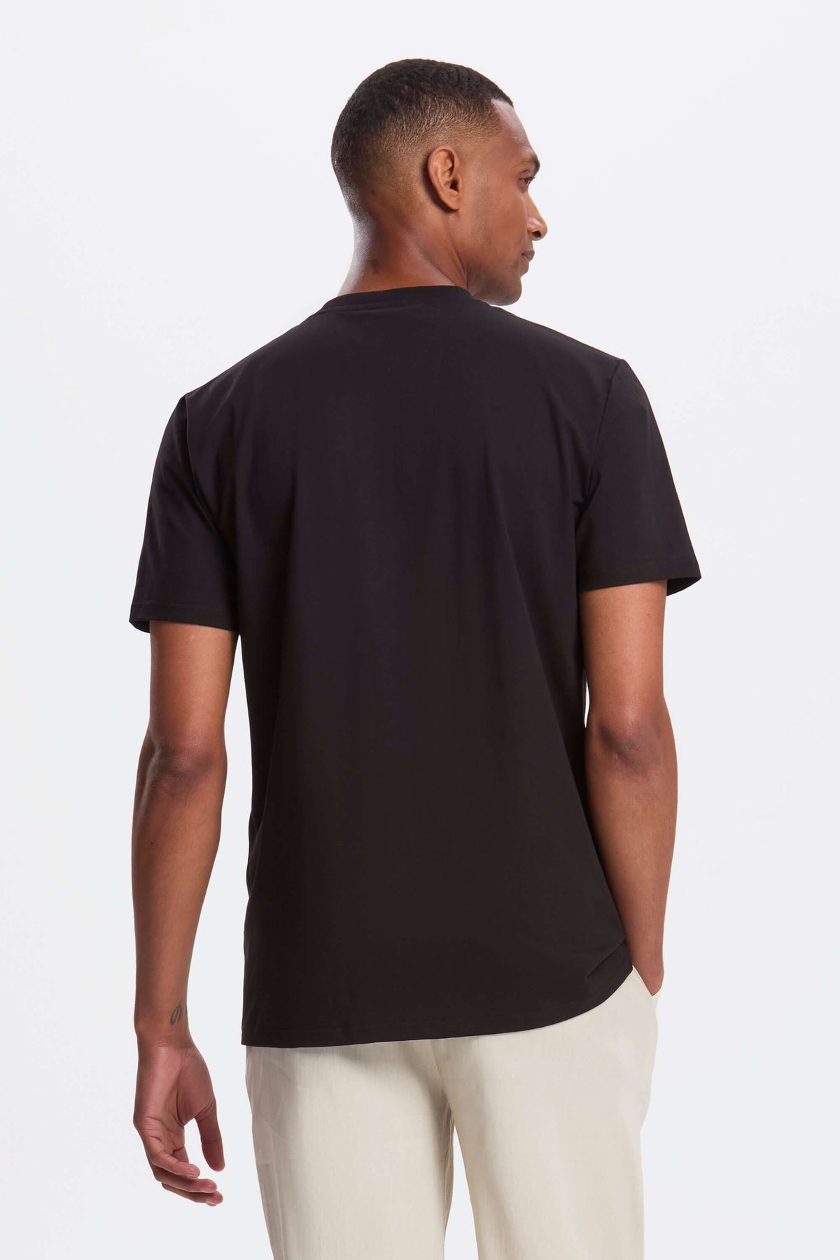 THE REGULAR T-SHIRT