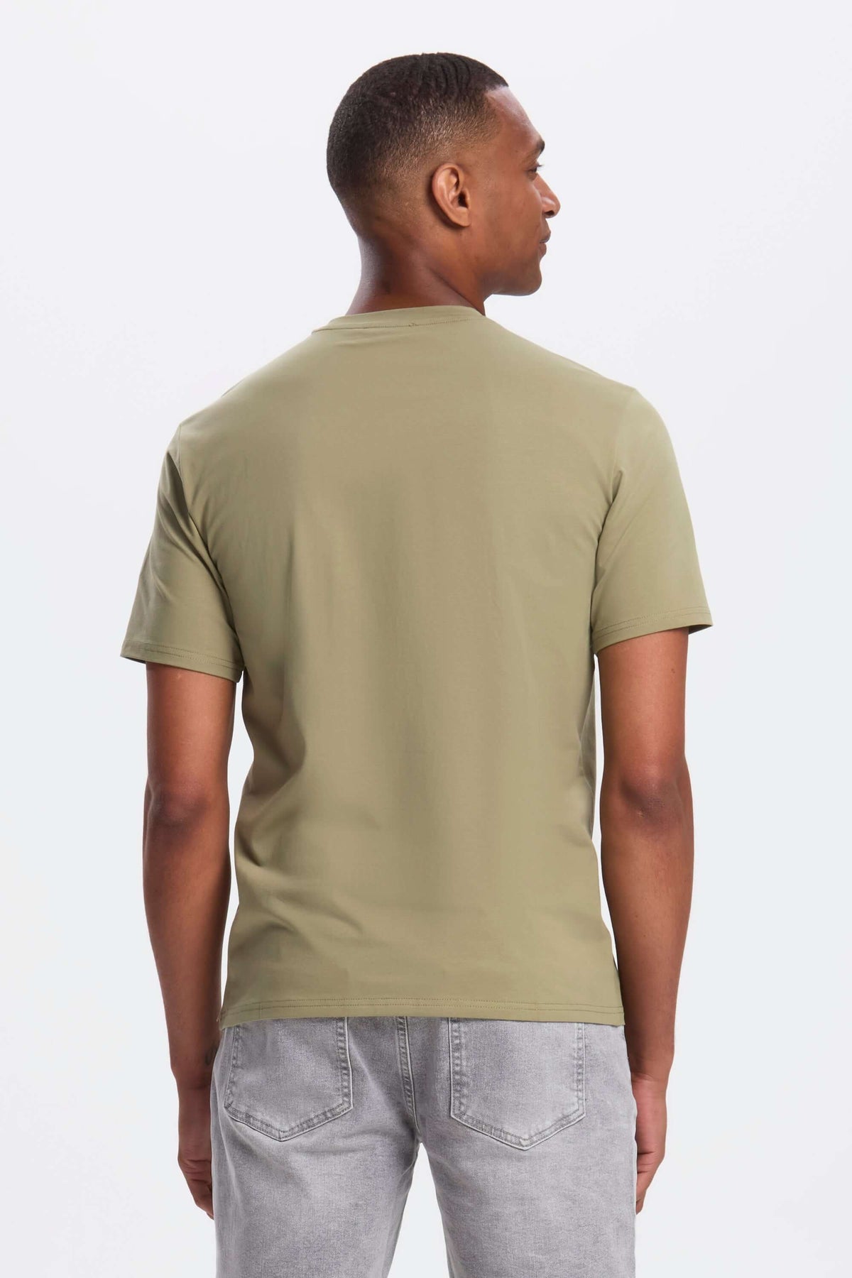THE REGULAR T-SHIRT